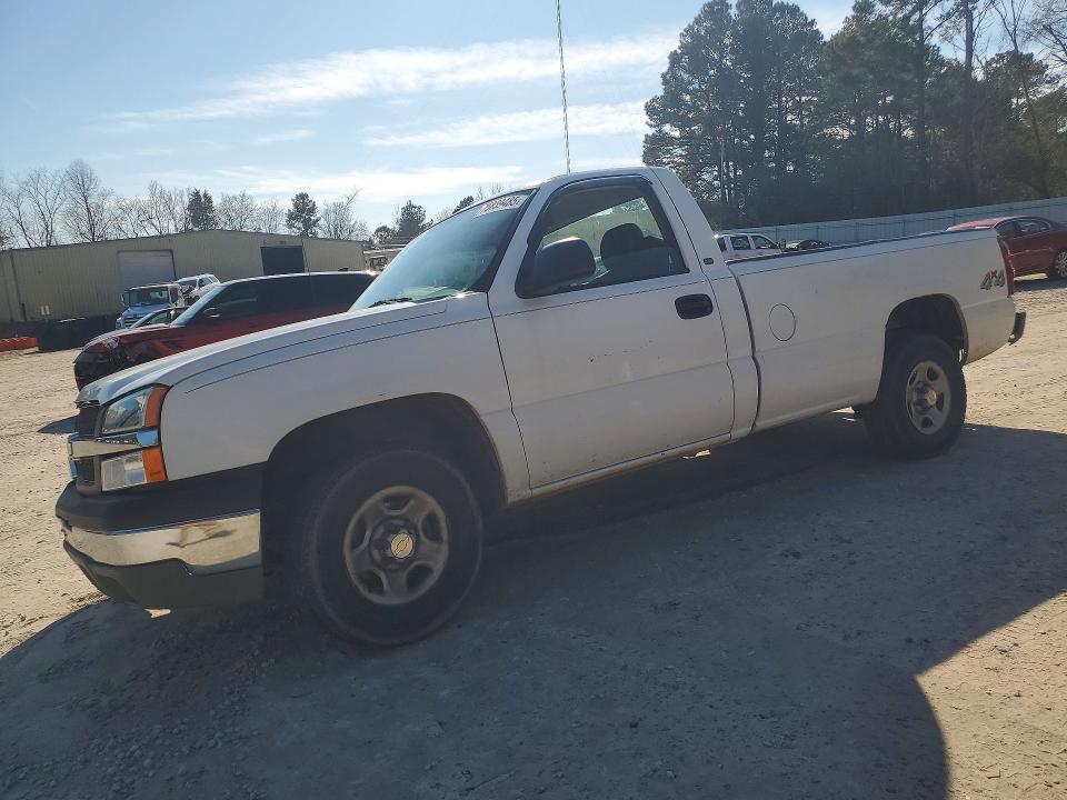 CHEVROLET SILVERADO 2004 with VIN 1GCEK14X74Z213932 - Photo from auction