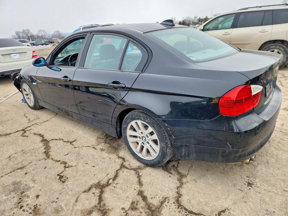 Foto 2 de la subasta – 2006 BMW 325 con VIN WBAVB13586KX44503