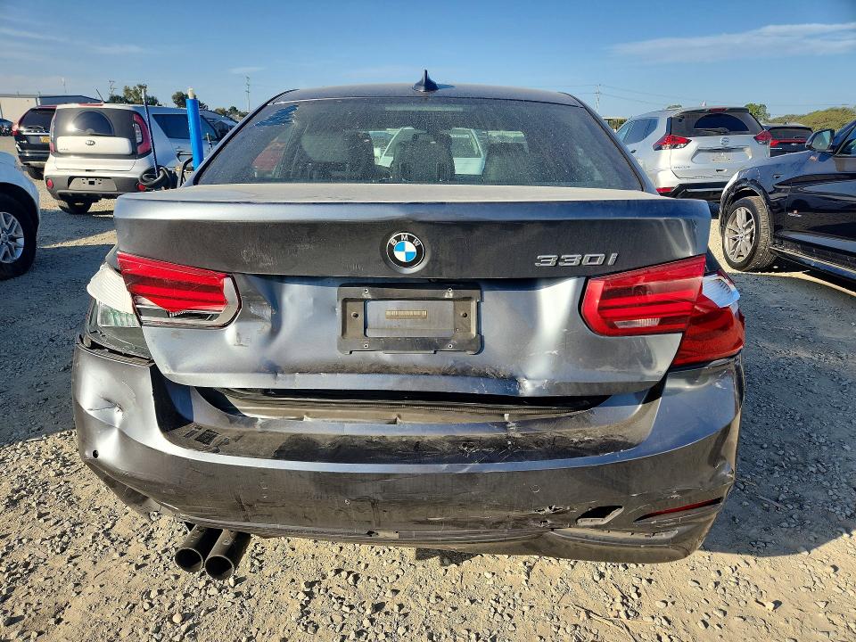 Photo 6 from auction – 2017 BMW 330 I with VIN WBA8B9G34HNU56886