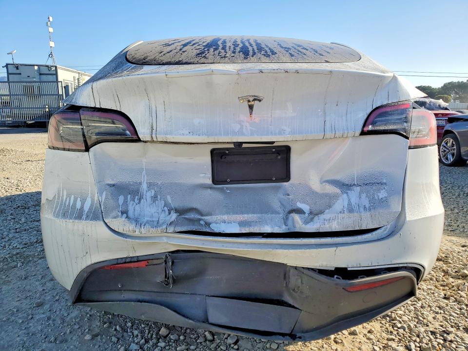 Photo 6 from auction – 2024 TESLA MODEL Y with VIN 7SAYGDEE4RF051576