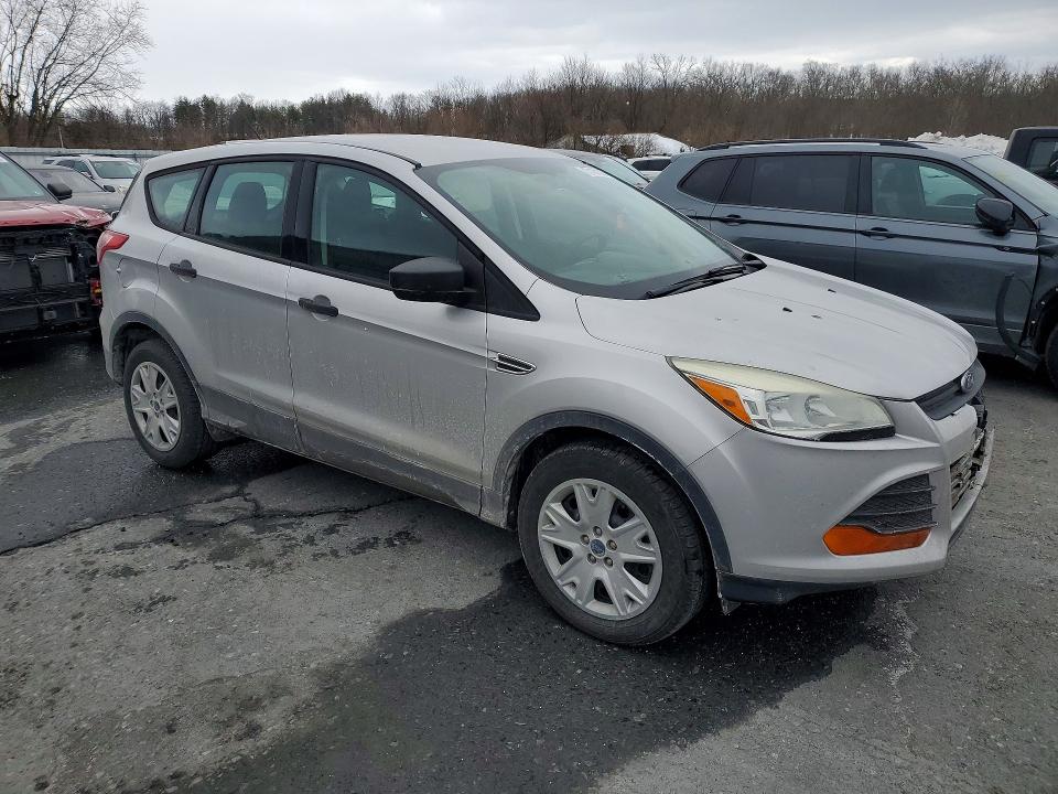 Photo 4 from auction – 2013 FORD ESCAPE with VIN 1FMCU0F74DUC69019