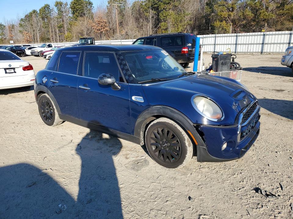 Photo 4 from auction – 2015 MINI COOPER with VIN WMWXU3C59F2B57762