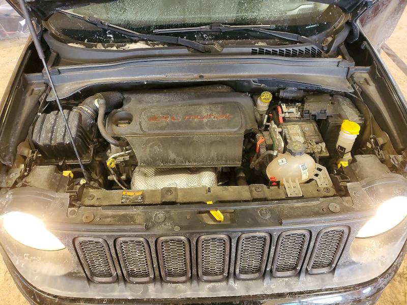 Photo 12 from auction – 2015 JEEP RENEGADE with VIN ZACCJBCT0FPB57377