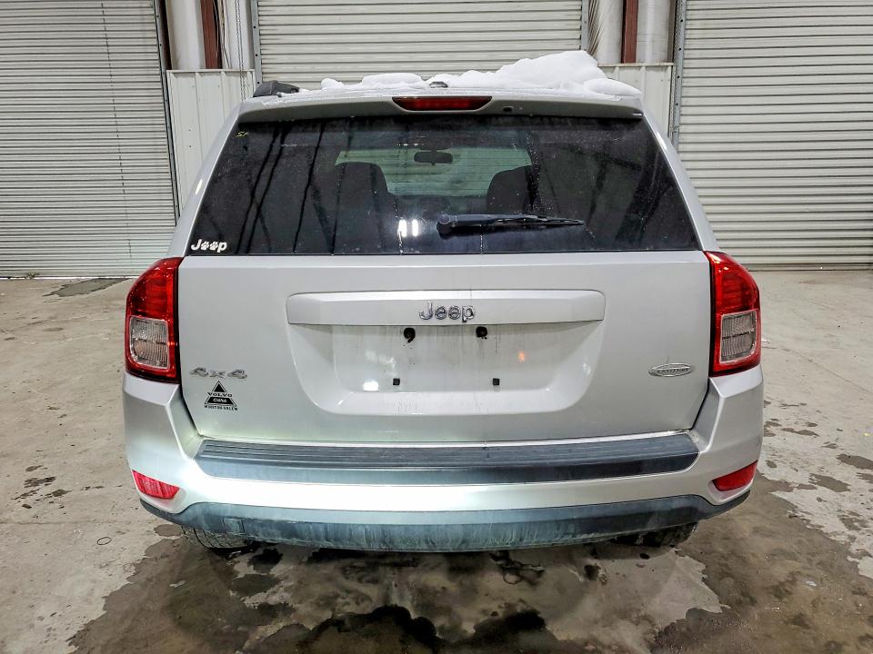 Photo 6 from auction – 2011 JEEP COMPASS with VIN 1J4NF1FB1BD207103