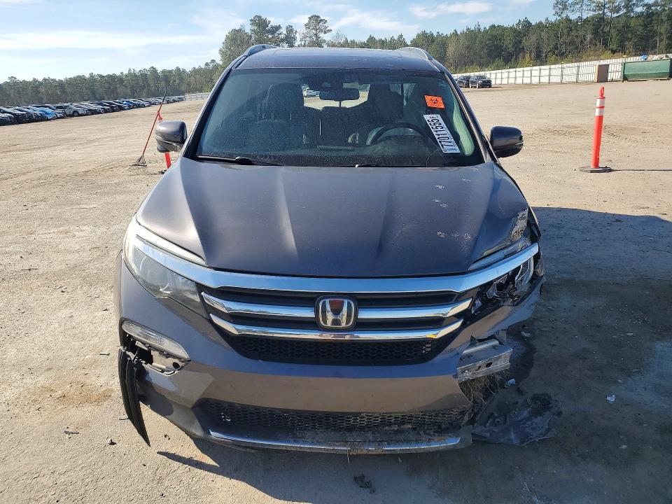 Photo 5 from auction – 2017 HONDA PILOT with VIN 5FNYF5H95HB025393