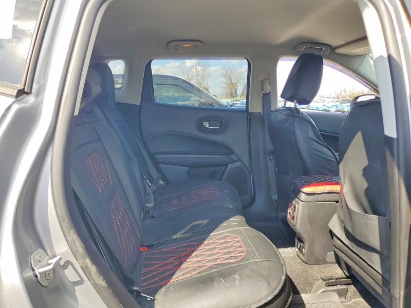 Photo 11 from auction – 2019 JEEP COMPASS with VIN 3C4NJDCB8KT741364