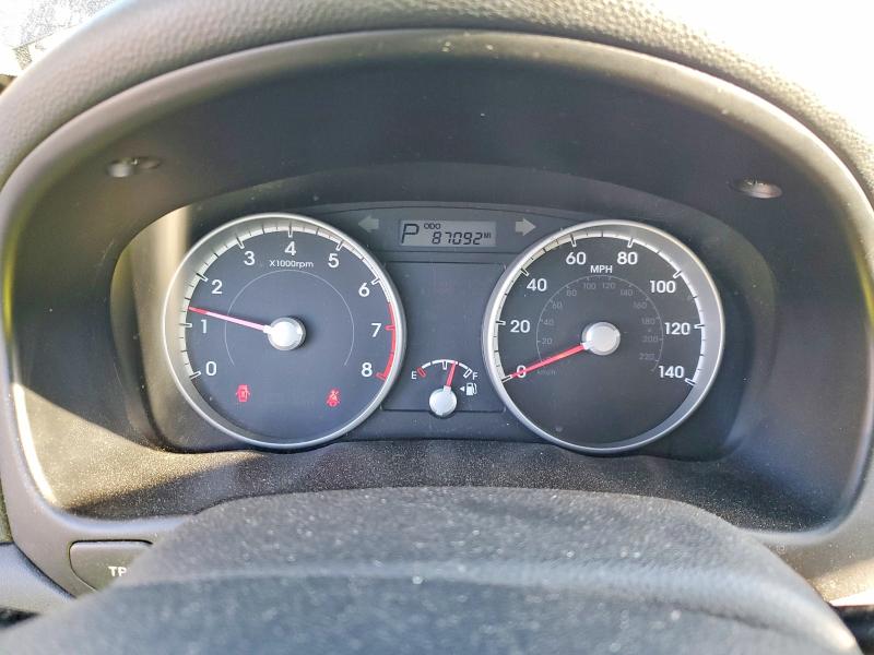 Photo 9 from auction – 2010 HYUNDAI ACCENT BLU with VIN KMHCM3AC8AU180345