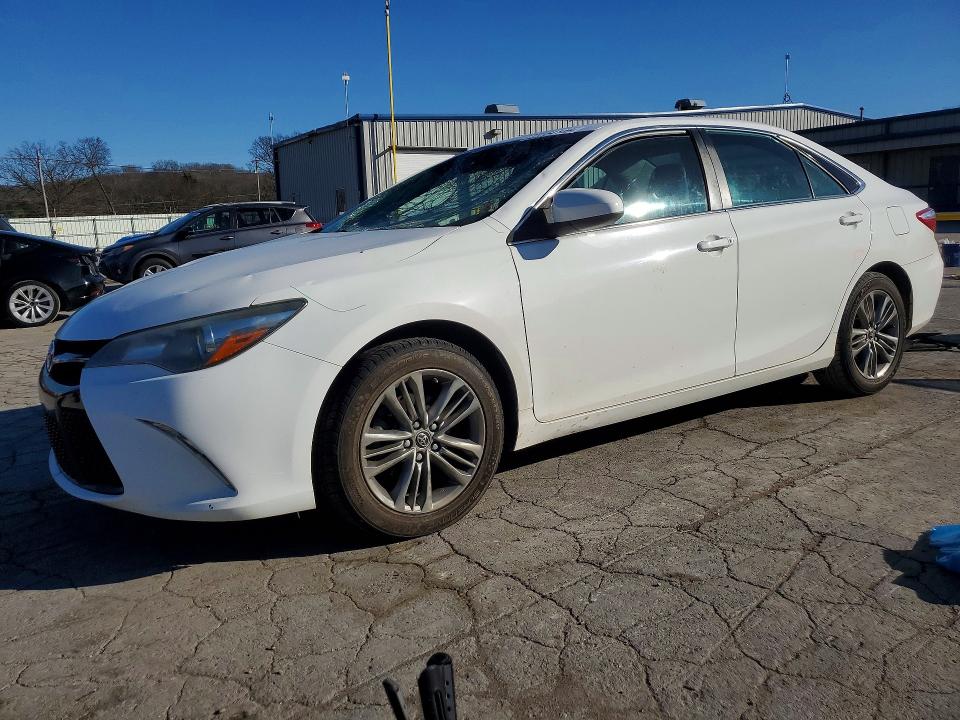 TOYOTA CAMRY 2016 with VIN 4T1BF1FK1GU179086 - Photo from auction