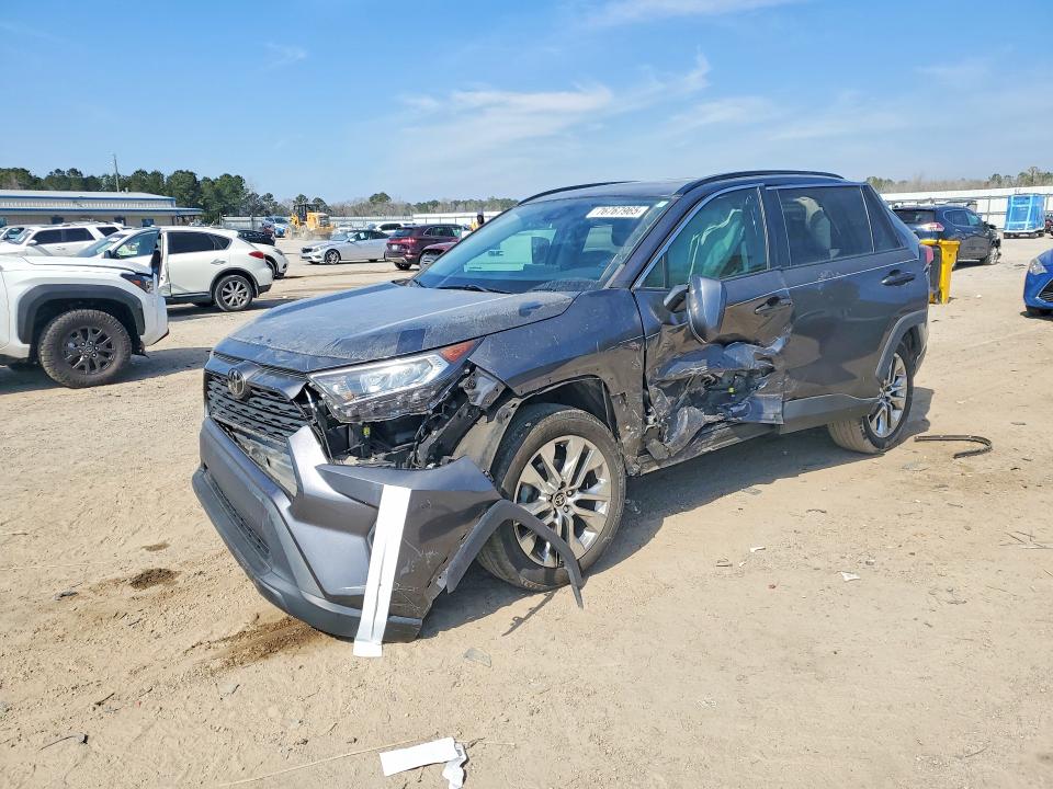 TOYOTA RAV4 2021 with VIN 2T3C1RFV3MC163469 - Photo from auction