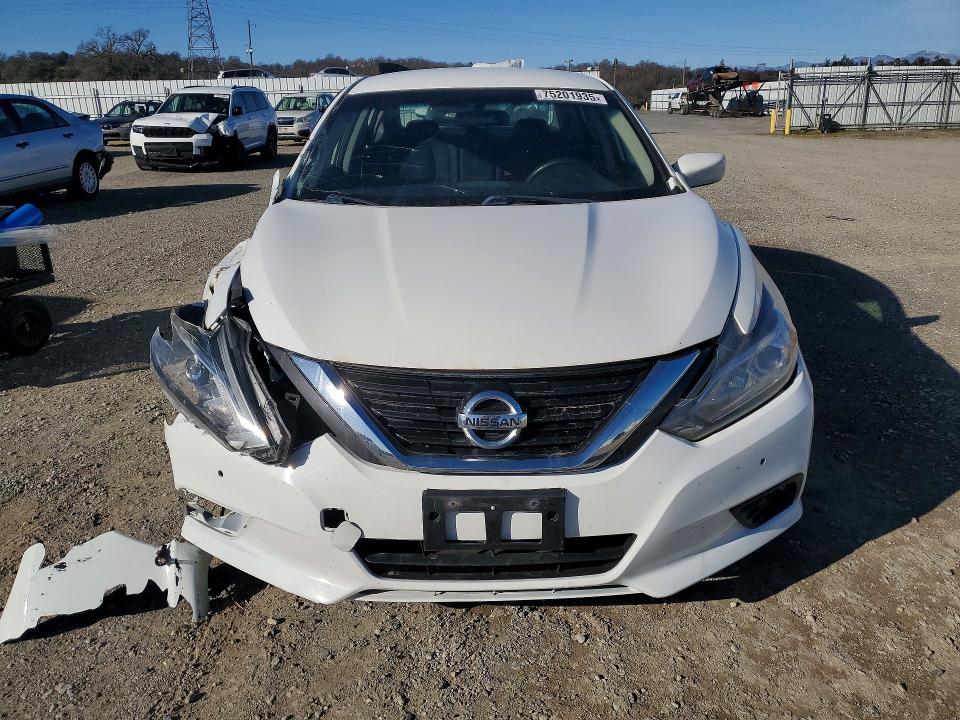 Photo 5 from auction – 2018 NISSAN ALTIMA 2.5 with VIN 1N4AL3AP9JC260962