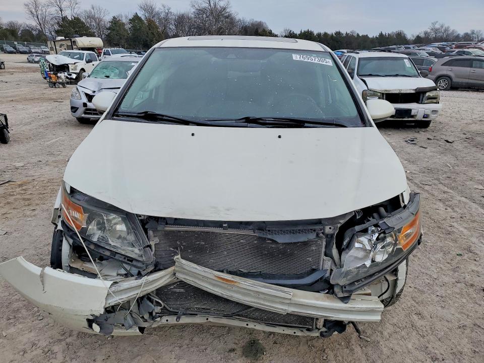 Photo 5 from auction – 2015 HONDA ODYSSEY with VIN 5FNRL5H62FB004551