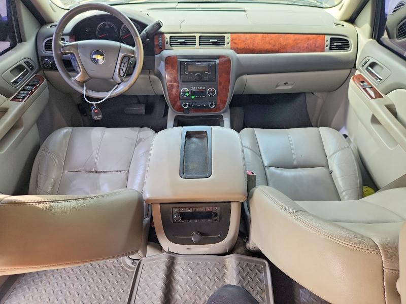 Photo 8 from auction – 2011 CHEVROLET TAHOE with VIN 1GNSCBE06BR116121