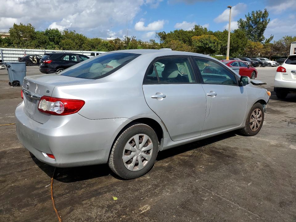 Photo 3 from auction – 2011 TOYOTA COROLLA BA with VIN JTDBU4EE5BJ097928