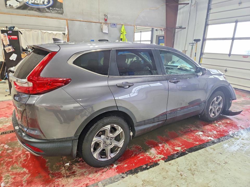Photo 3 from auction – 2018 HONDA CR-V EX with VIN 7FARW2H50JE027806