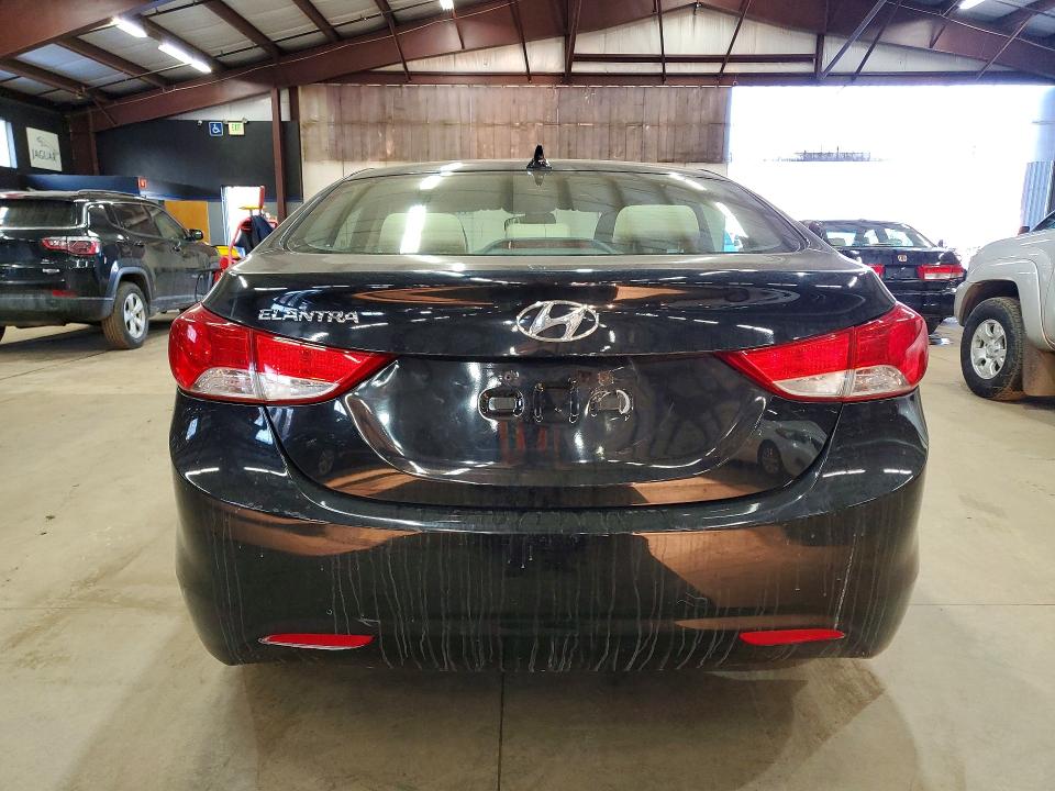 Photo 6 from auction – 2013 HYUNDAI ELANTRA with VIN KMHDH4AE7DU494895