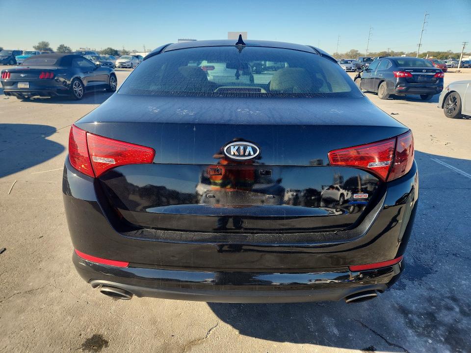Photo 6 from auction – 2011 KIA OPTIMA LX with VIN KNAGM4A75B5065208