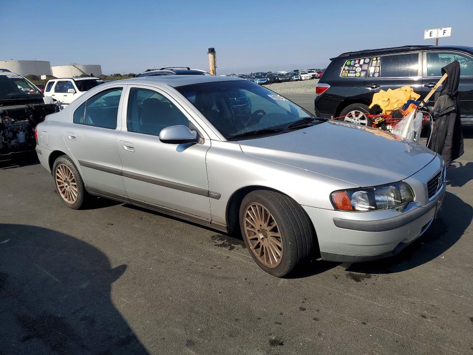 Photo 4 from auction – 2001 VOLVO S60 with VIN YV1RS58D312013072
