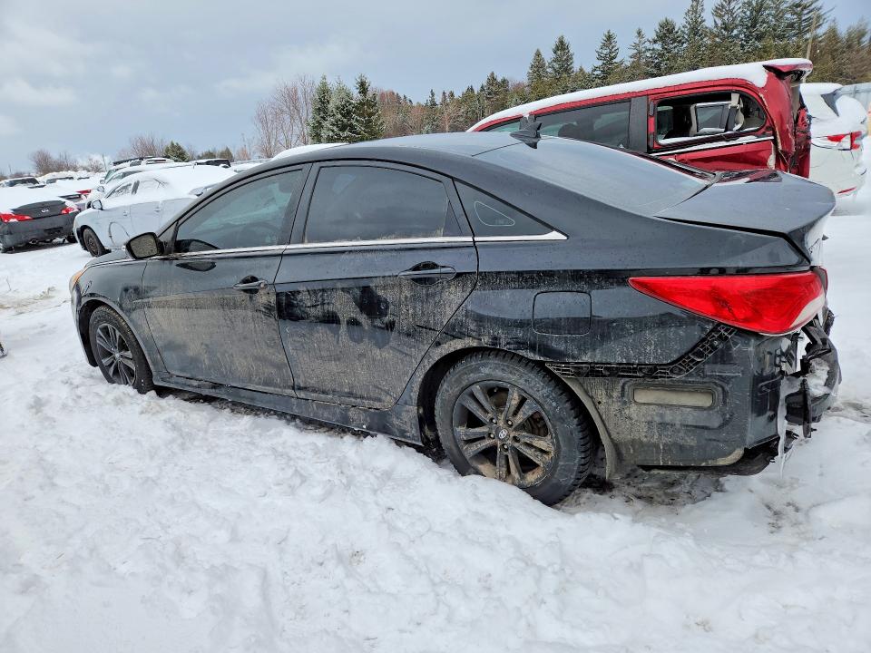 Photo 2 from auction – 2014 HYUNDAI SONATA with VIN 5NPEB4AC5EH825851