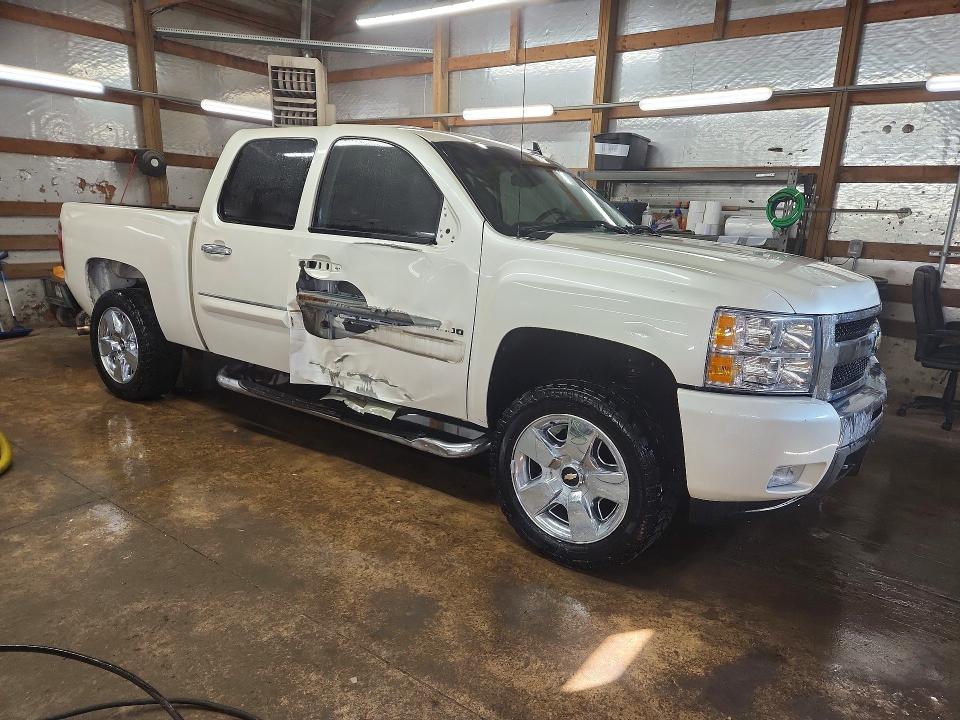 Photo 4 from auction – 2011 CHEVROLET SILVERADO with VIN 3GCPKSE36BG234214
