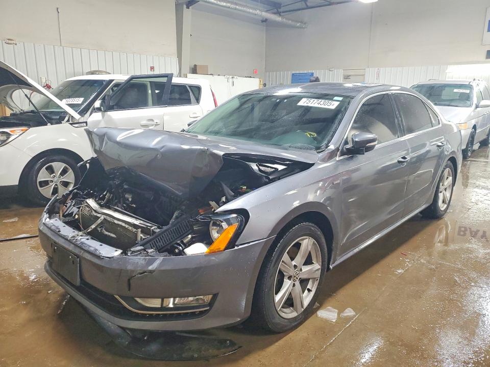 VOLKSWAGEN PASSAT 2015 with VIN 1VWAS7A30FC121163 - Photo from auction