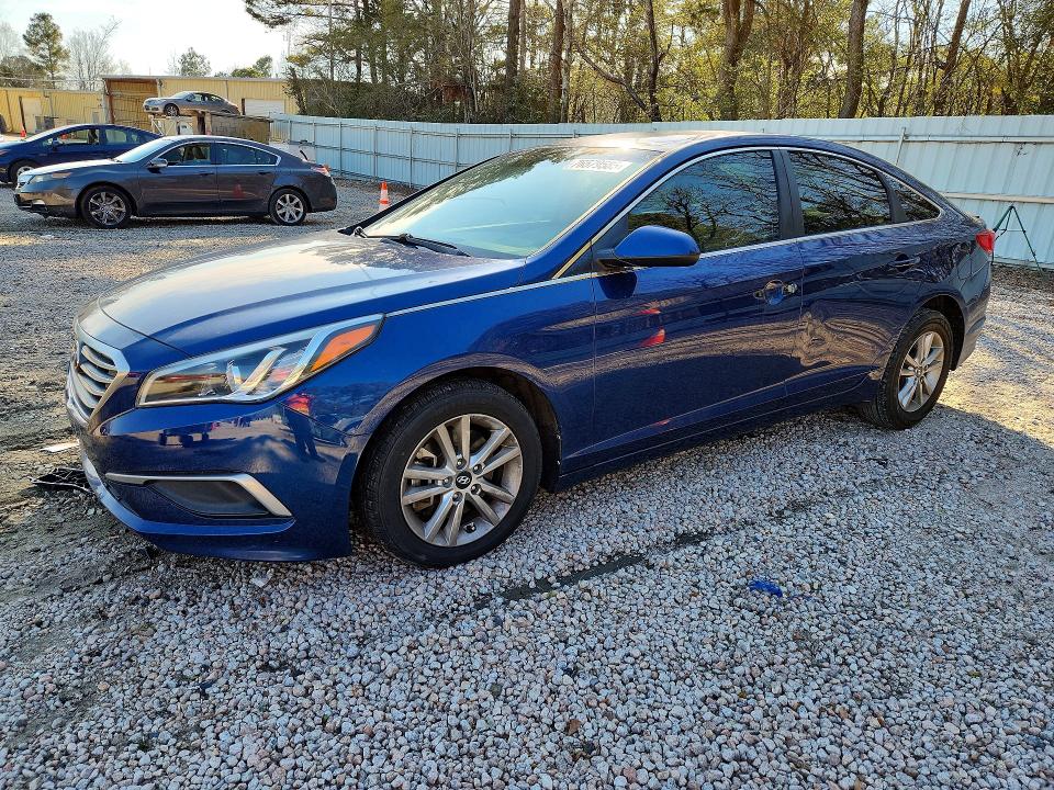 HYUNDAI SONATA SE 2017 with VIN 5NPE24AF2HH554455 - Photo from auction