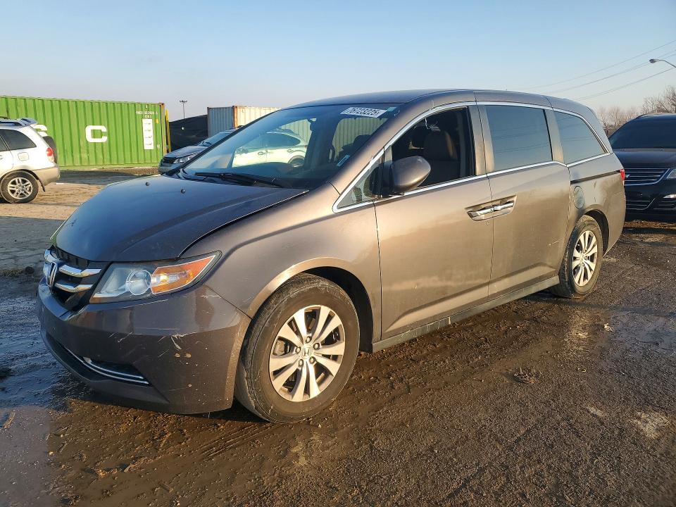 HONDA ODYSSEY SE 2017 with VIN 5FNRL5H33HB010190 - Photo from auction