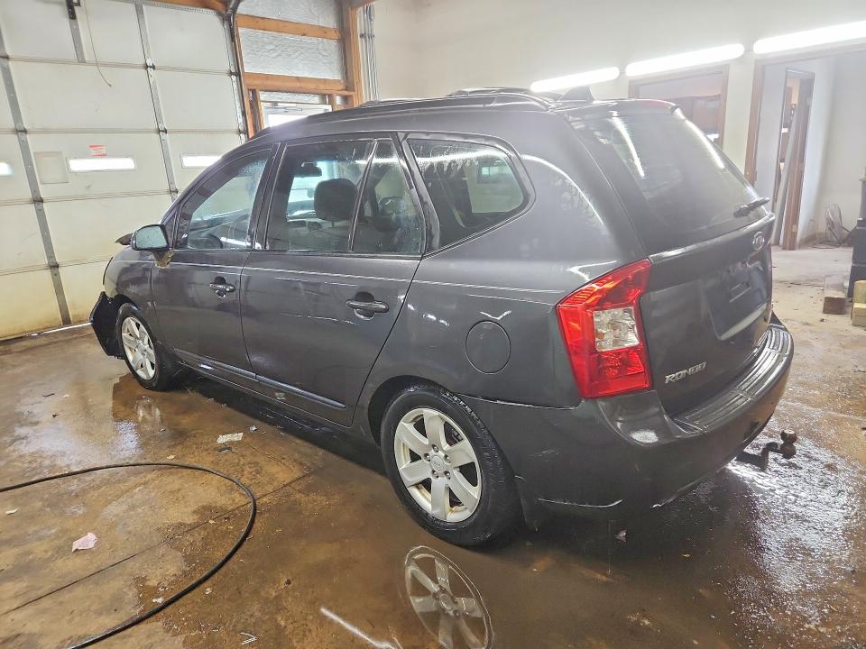 Photo 2 from auction – 2008 KIA RONDO LX with VIN KNAFG526287205579
