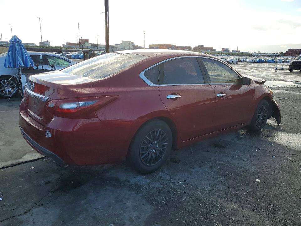 Zdjęcie 3 z aukcji – 2018 NISSAN ALTIMA z VIN 1N4AL3AP1JC120159