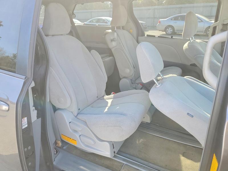 Photo 11 from auction – 2012 TOYOTA SIENNA LE with VIN 5TDKK3DC6CS232869