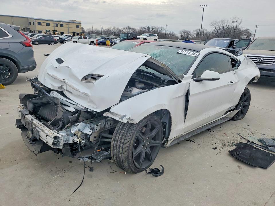 FORD MUSTANG 2020 with VIN 1FA6P8TH4L5124176 - Photo from auction