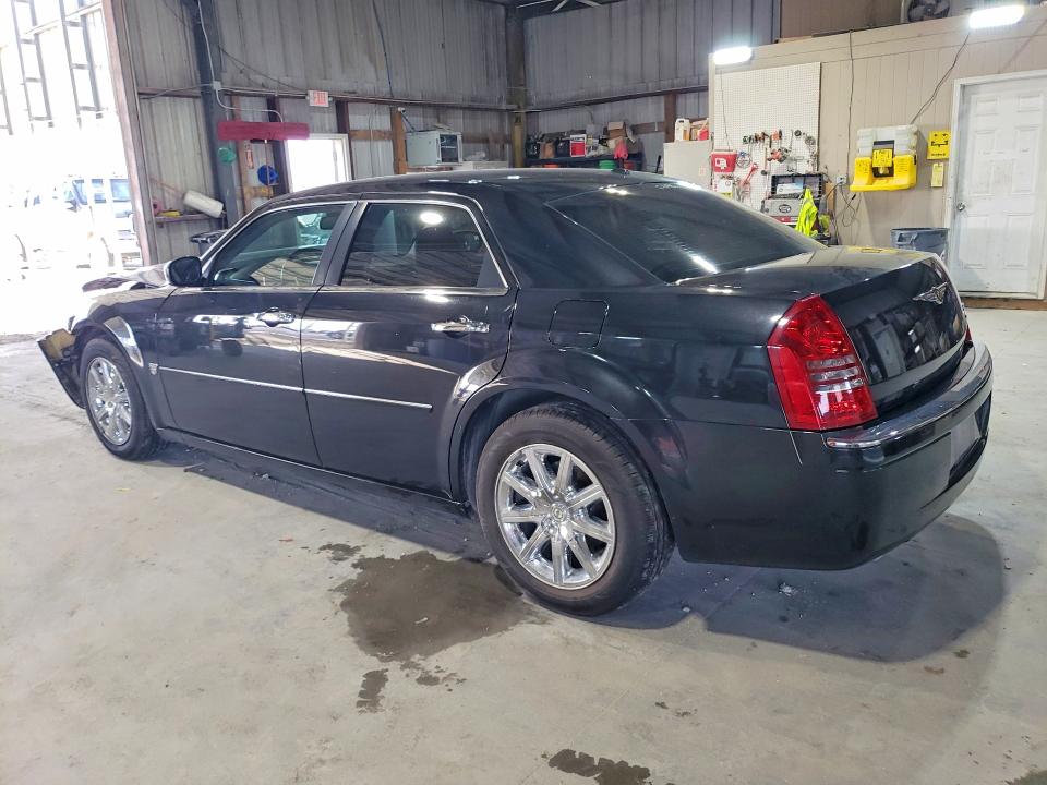 Photo 2 from auction – 2007 CHRYSLER 300C with VIN 2C3KA63H27H897276