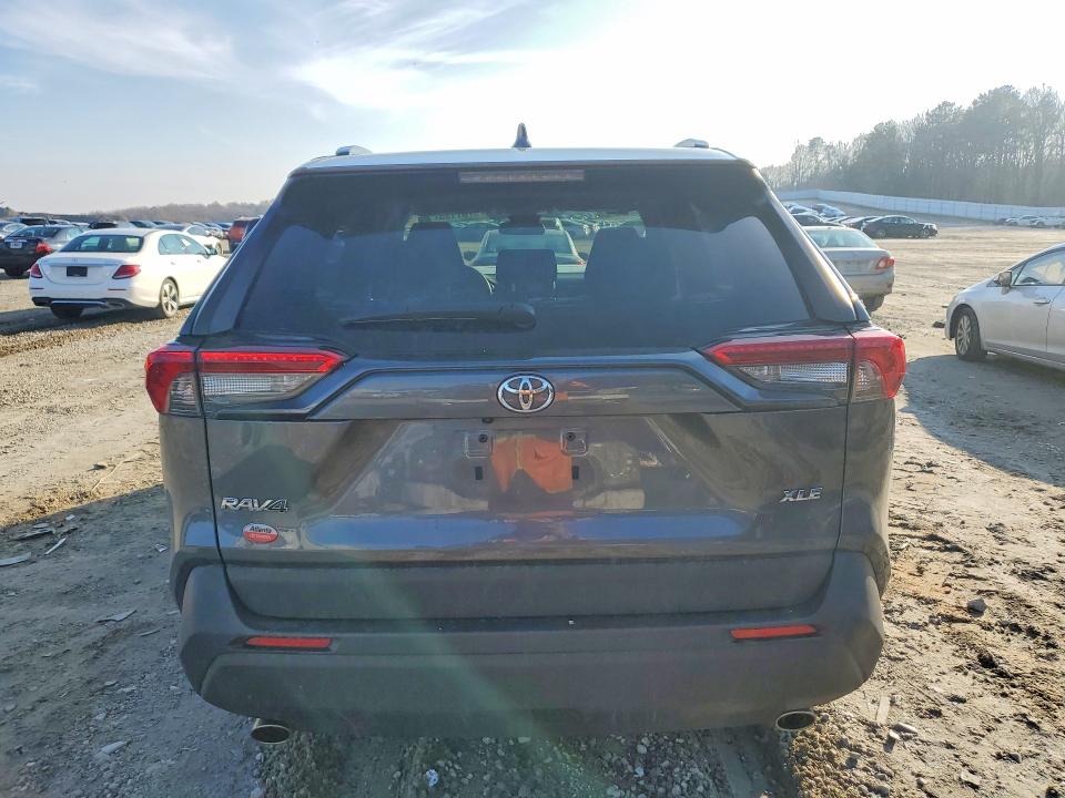 Photo 6 from auction – 2023 TOYOTA RAV4 with VIN 2T3W1RFVXPC234815