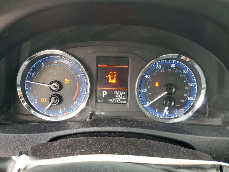 Photo 9 from auction – 2018 TOYOTA COROLLA with VIN 2T1BURHE2JC110766
