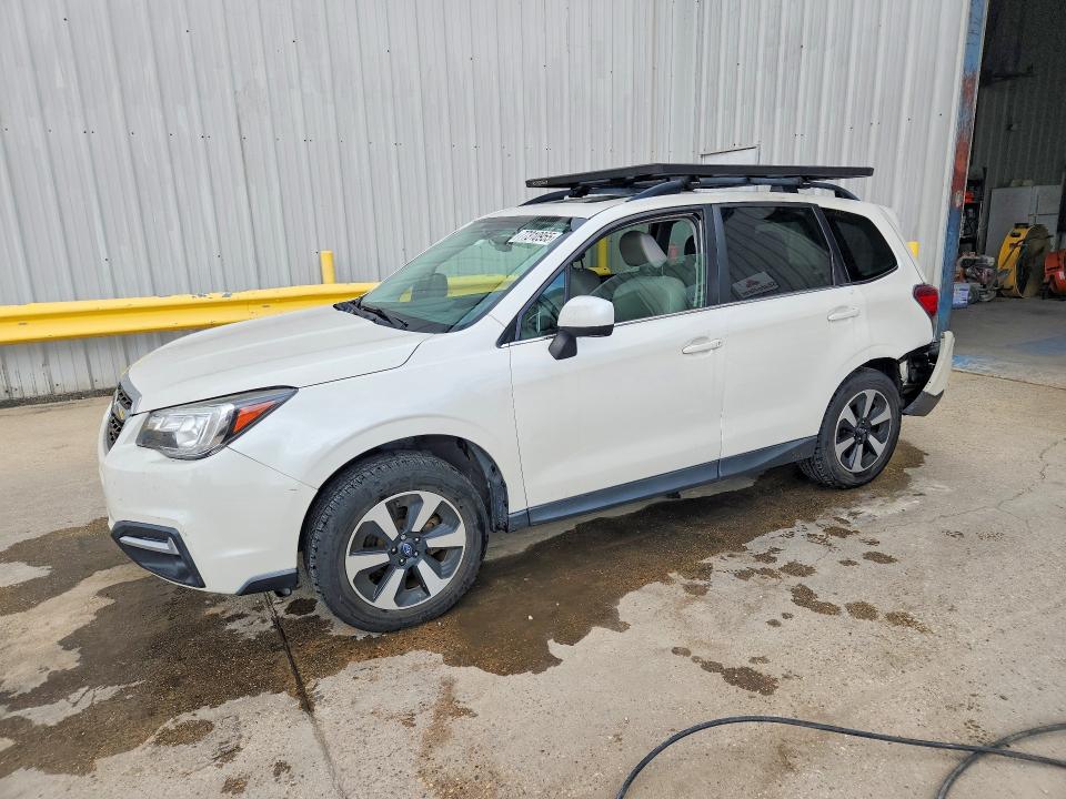 SUBARU FORESTER 2018 with VIN JF2SJARC8JH608362 - Photo from auction