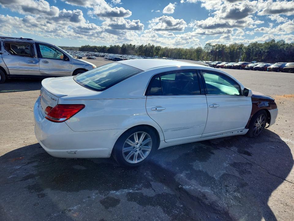 Photo 3 from auction – 2007 TOYOTA AVALON with VIN 4T1BK36B27U200096