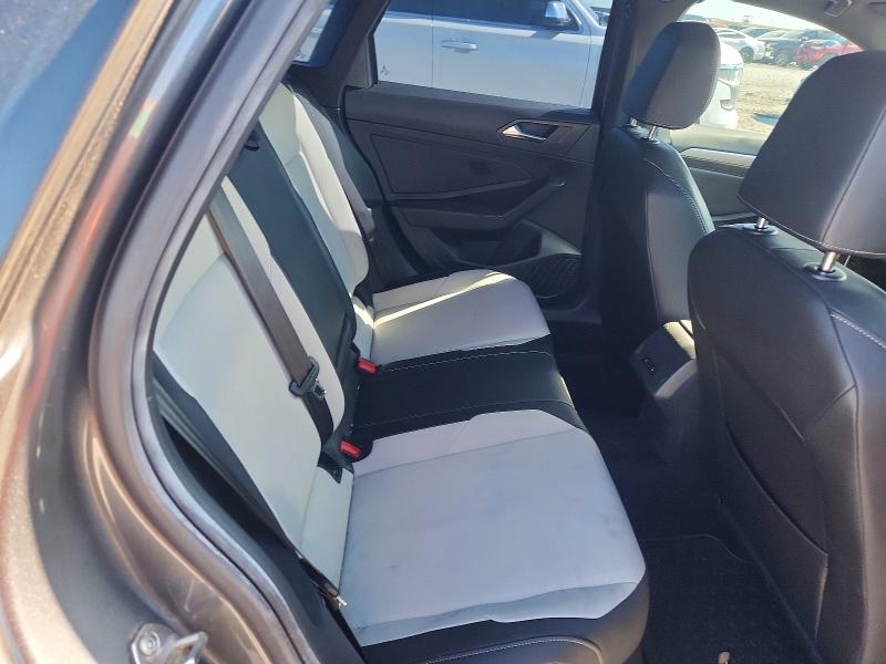 Photo 10 from auction – 2020 VOLKSWAGEN JETTA with VIN 3VWCB7BUXLM042528