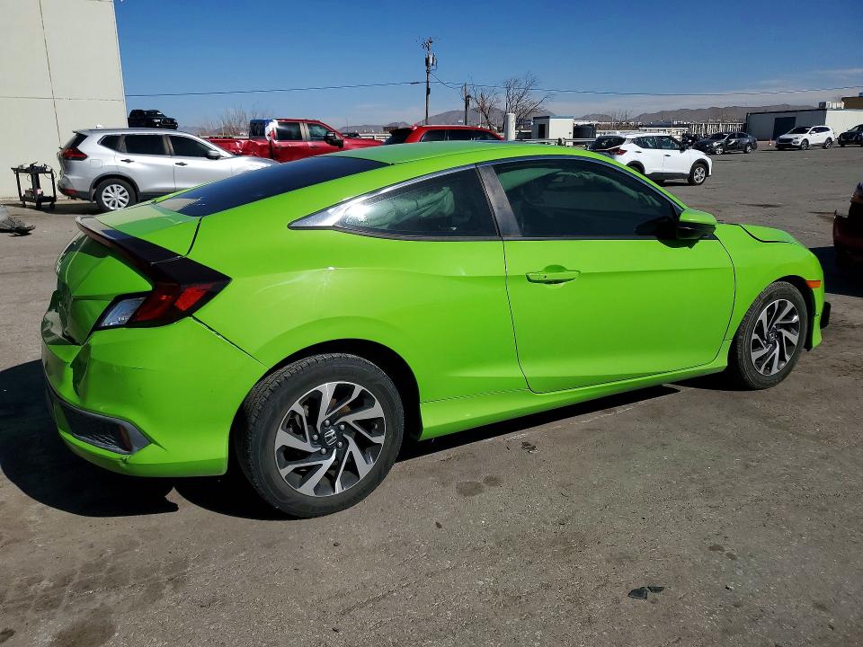 Photo 3 from auction – 2017 HONDA CIVIC with VIN 2HGFC4B05HH303709