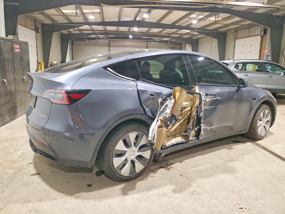 Photo 3 from auction – 2023 TESLA MODEL Y with VIN 7SAYGDEE4PF885442