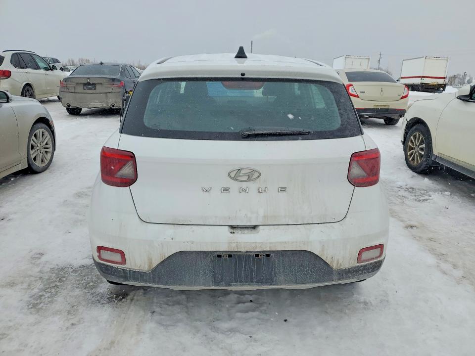 Photo 6 from auction – 2022 HYUNDAI VENUE with VIN KMHRB8A36NU156922