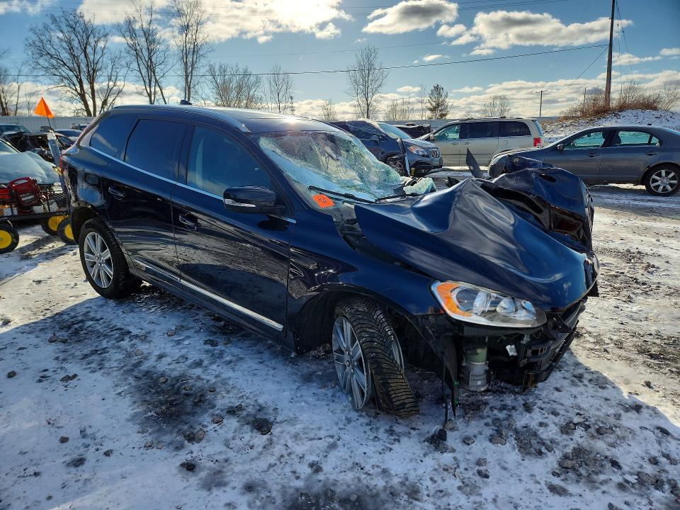 Photo 4 from auction – 2017 VOLVO XC60 with VIN YV440MDU2H2149349