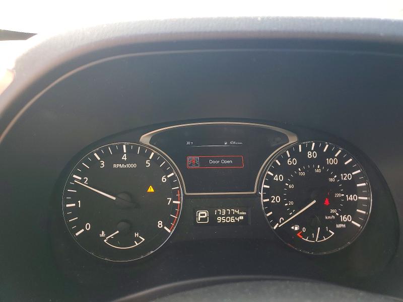 Photo 9 from auction – 2015 NISSAN PATHFINDER with VIN 5N1AR2MN5FC685904