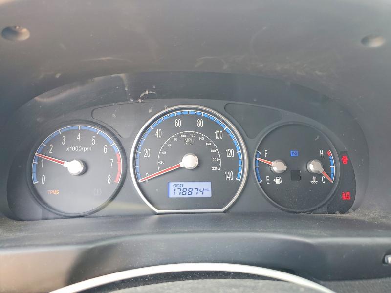 Photo 9 from auction – 2009 HYUNDAI SANTA FE with VIN 5NMSG13DX9H236631