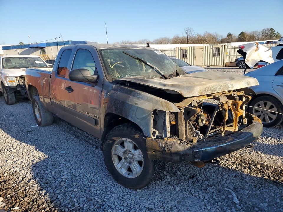 Photo 4 from auction – 2007 CHEVROLET SILVERADO with VIN 2GCEK19J871675272