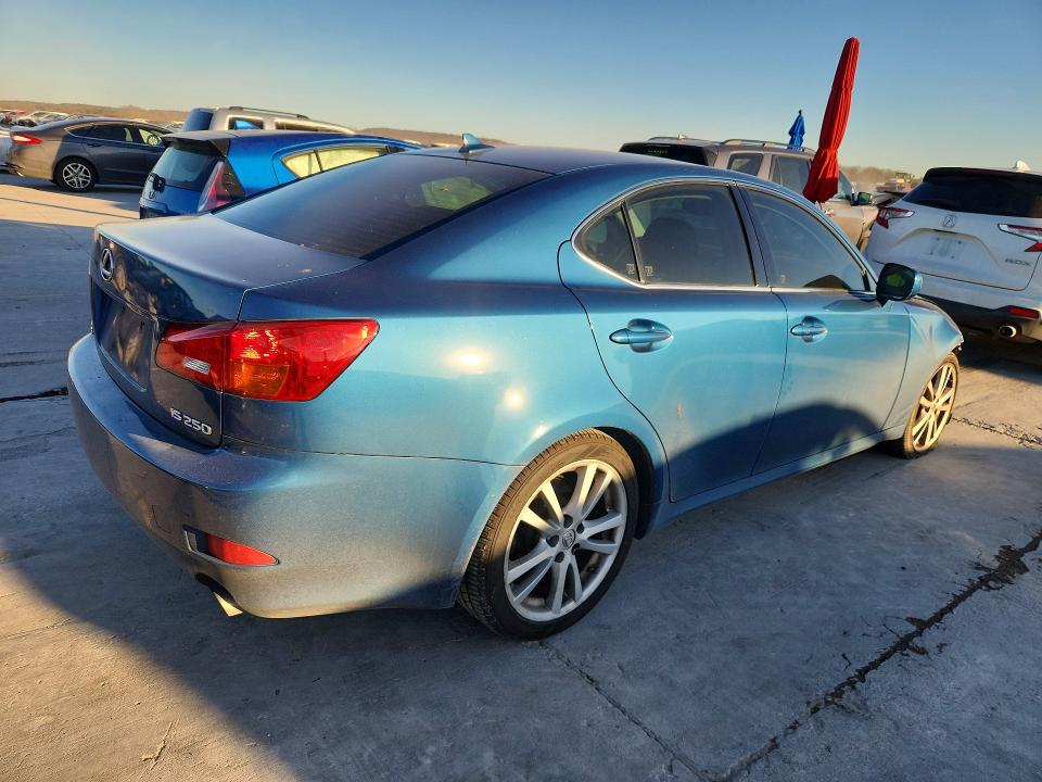 Photo 3 from auction – 2007 LEXUS IS with VIN JTHBK262872040587