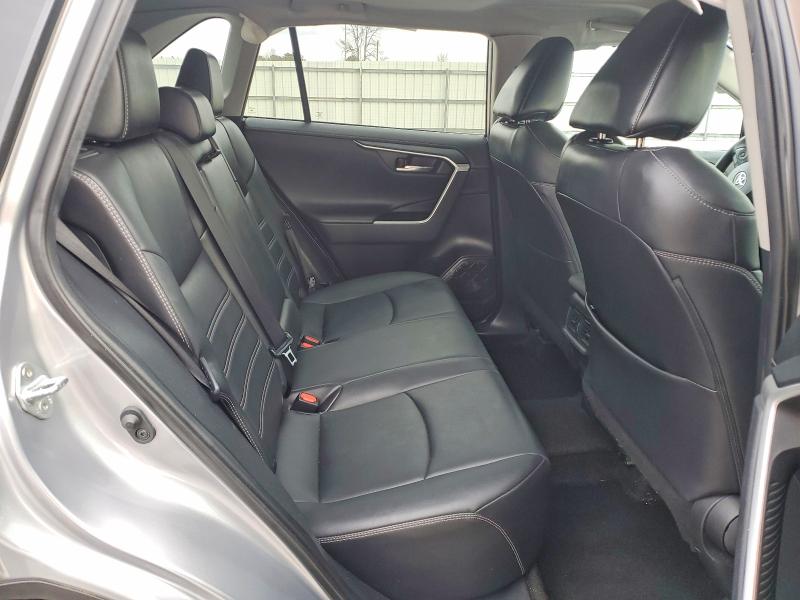 Photo 11 from auction – 2021 TOYOTA RAV4 with VIN 2T3Y1RFV4MC148873