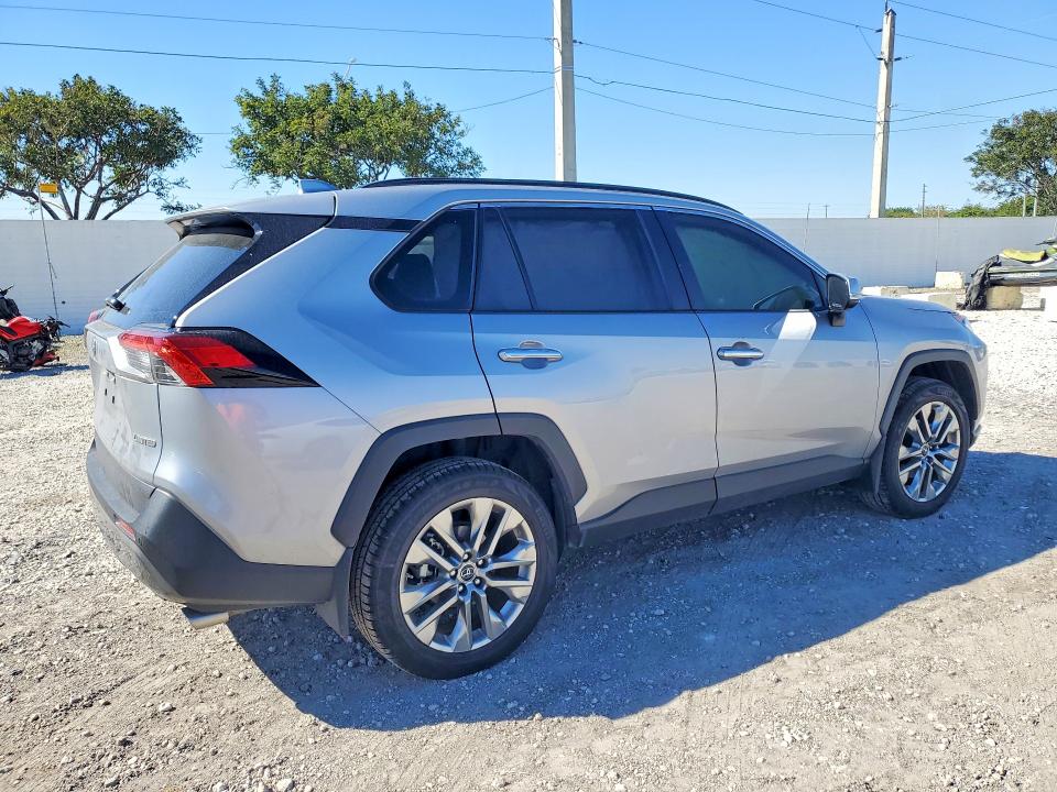 Photo 3 from auction – 2019 TOYOTA RAV4 with VIN JTMY1RFV1KD515298