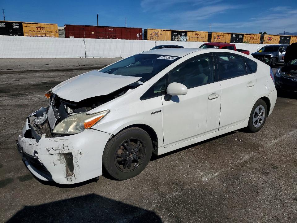 TOYOTA PRIUS 2014 with VIN JTDKN3DU5E1747619 - Photo from auction