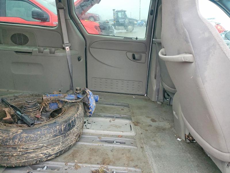 Photo 11 from auction – 2002 DODGE GRAND CARA with VIN 1B4GP34392B575475