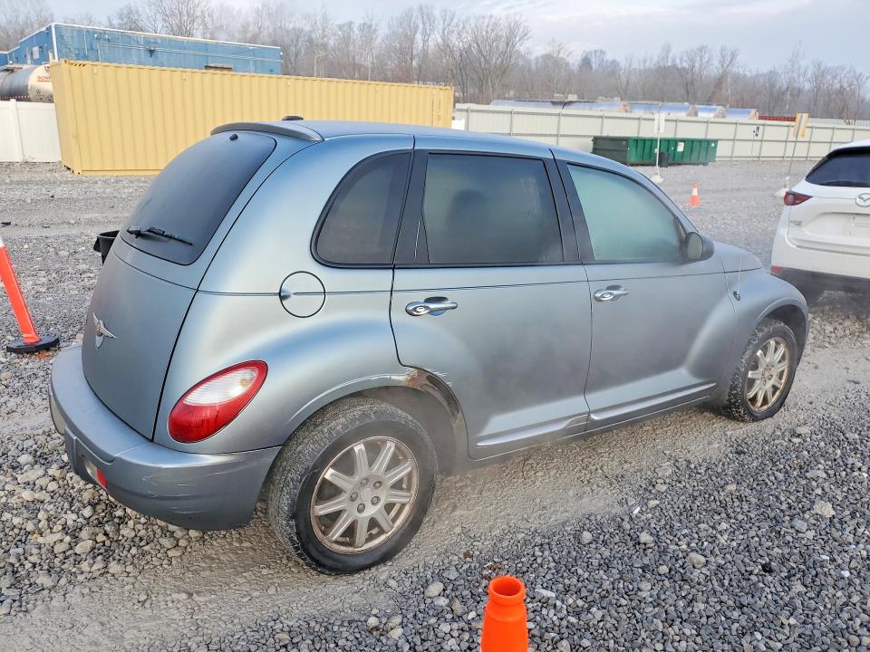 Photo 3 from auction – 2010 CHRYSLER PT CRUISER with VIN 3A4GY5F93AT220032