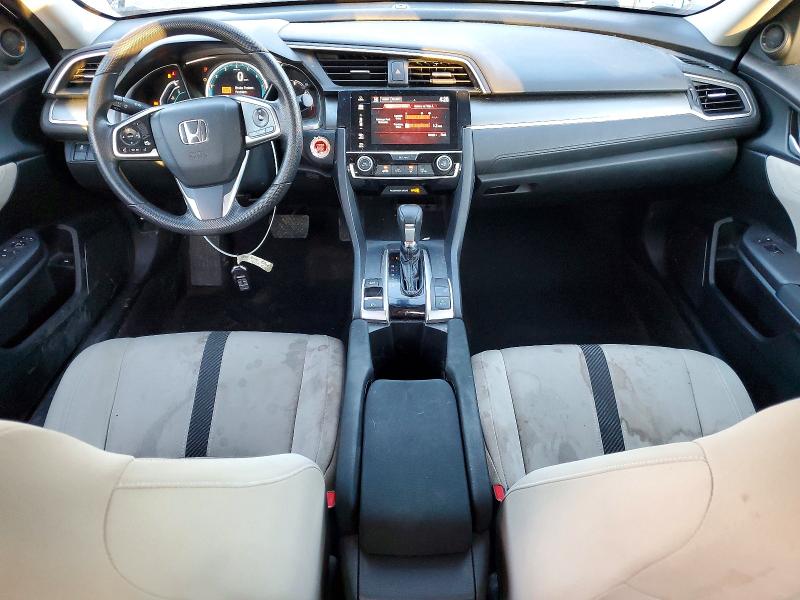 Photo 8 from auction – 2018 HONDA CIVIC with VIN 2HGFC2F77JH543197